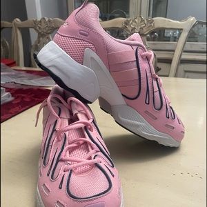 Adidas women’s sneakers shoes